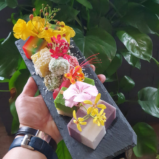 Nyonya Kueh Double Slate Platter (4pax)