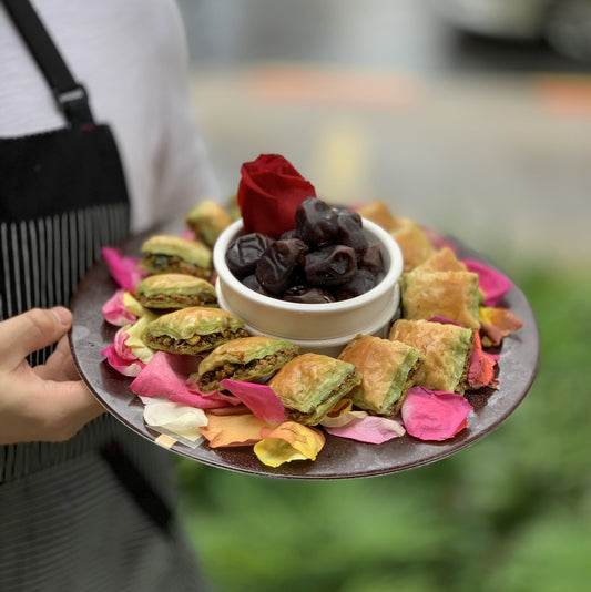 Baklava & Dates Platter L (5 pax)