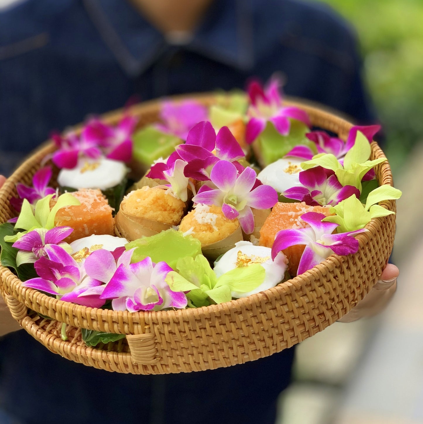 Thai Delights L Rattan Tray (3-5pax)