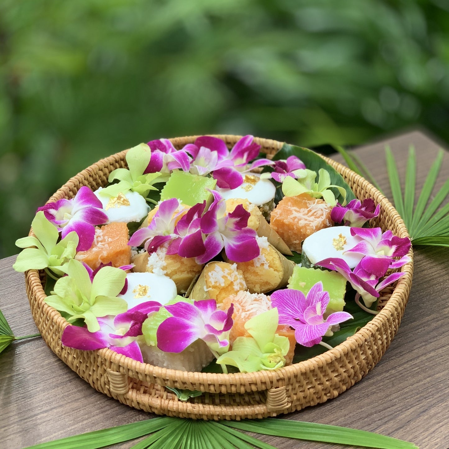 Thai Delights L Rattan Tray (3-5pax)