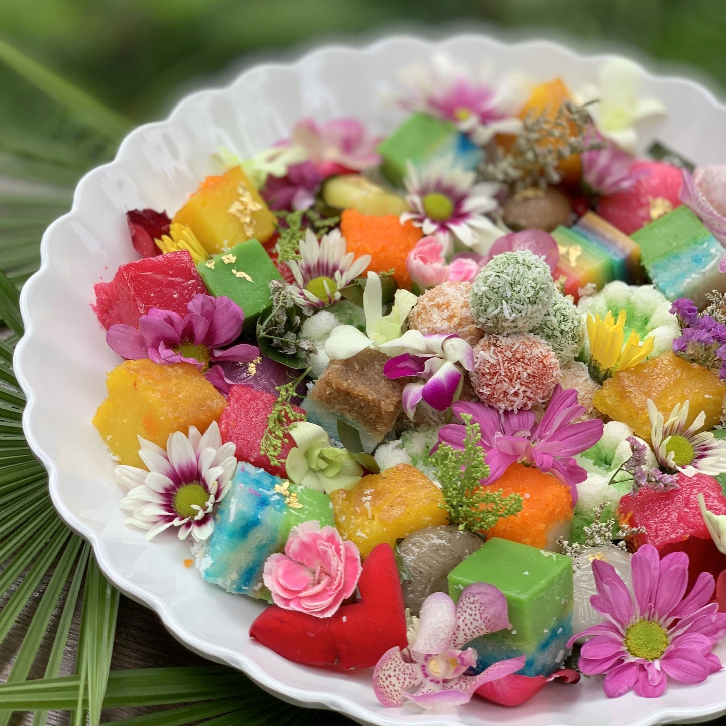 Nyonya 'The Abundance' Kueh Platter (12pax)