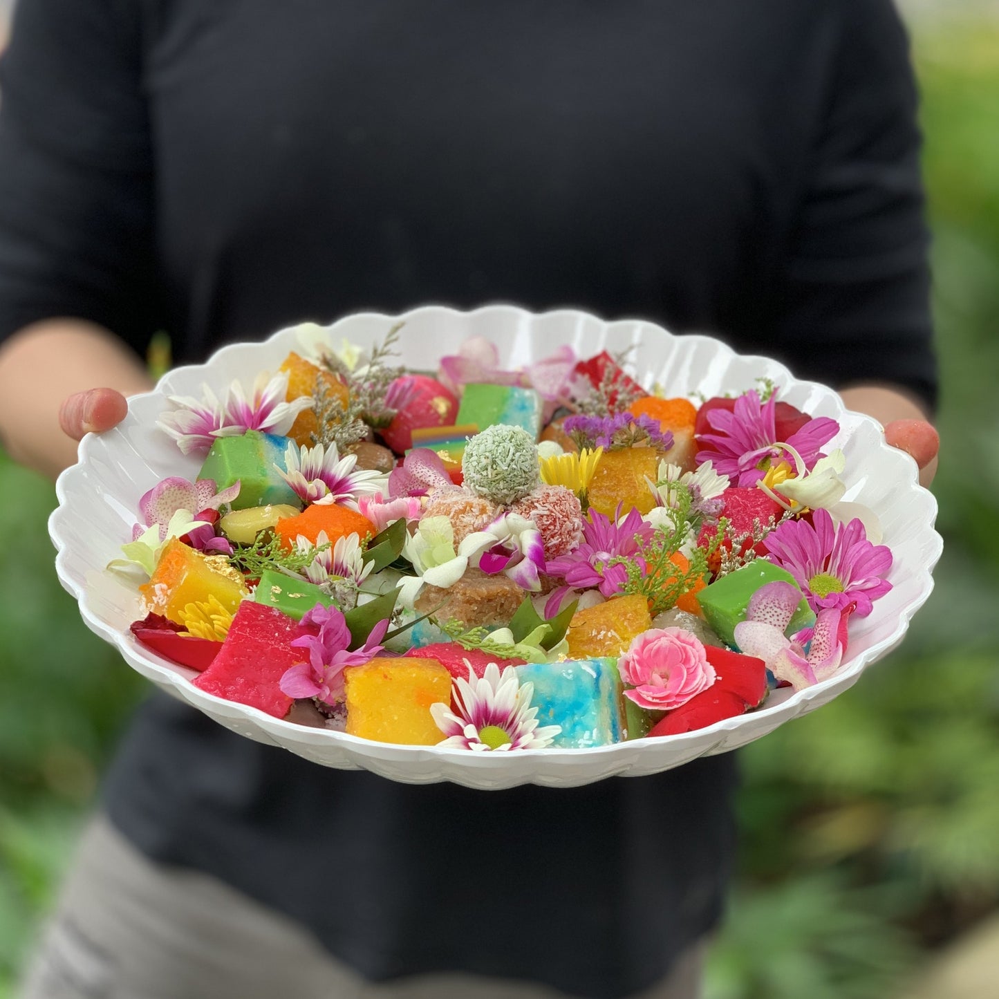 Nyonya 'The Abundance' Kueh Platter (12pax)