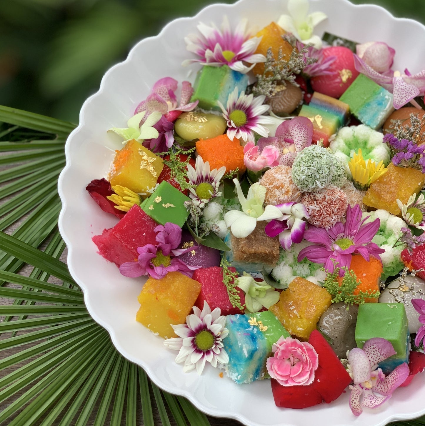 Nyonya 'The Abundance' Kueh Platter (12pax)