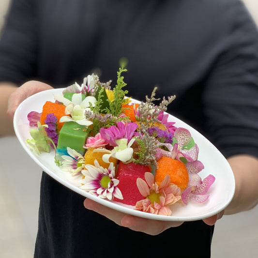 Nyonya Floral 'Bunga Oval' Kueh Platter (4pax)