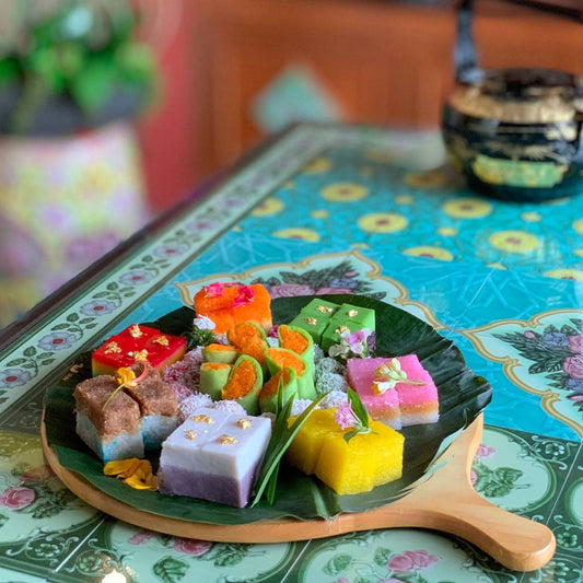 Nyonya Kueh 'Jewel' Platter (8pax)