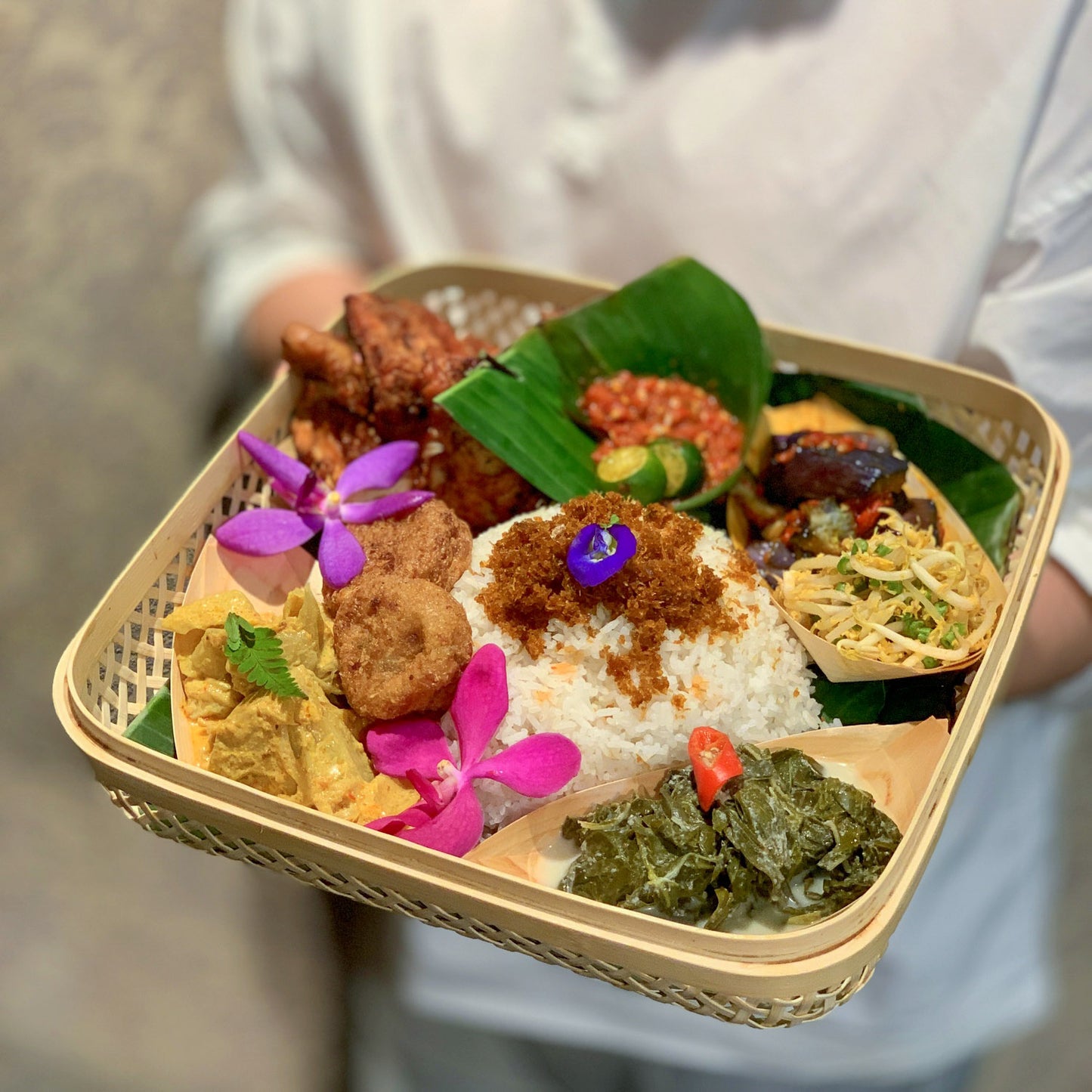 Ambeng Rattan Platter (2 pax)