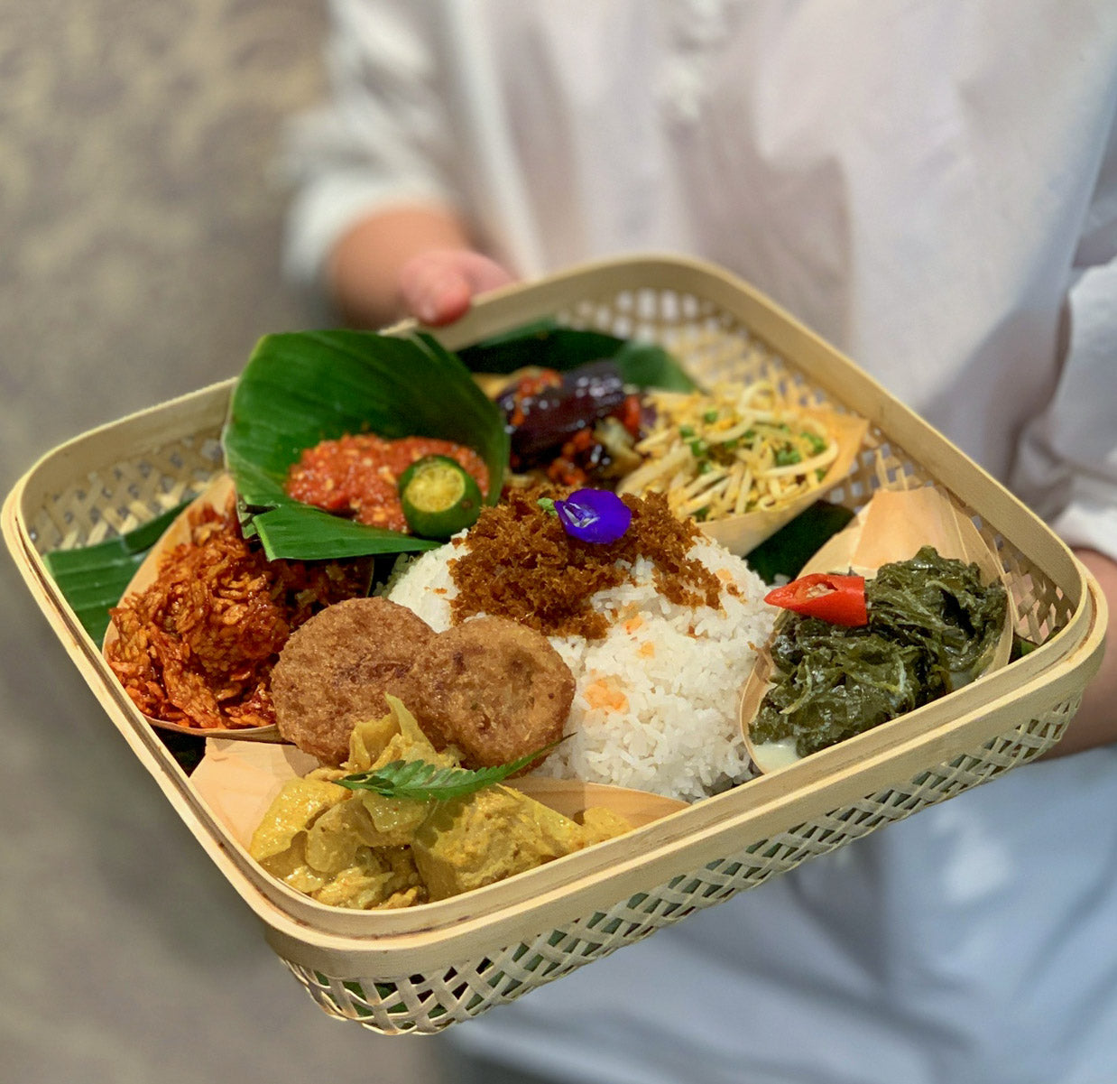 Ambeng Rattan Platter (2 pax)