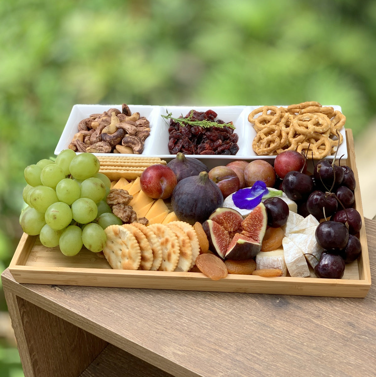 Chamonix Fruit, Cheese and Nuts Board (2-4 Pax)