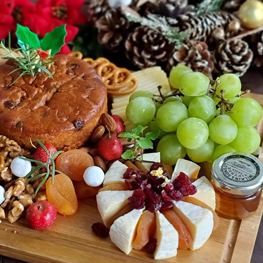 Cheese & Fruitcake 'Festeggiare' platter