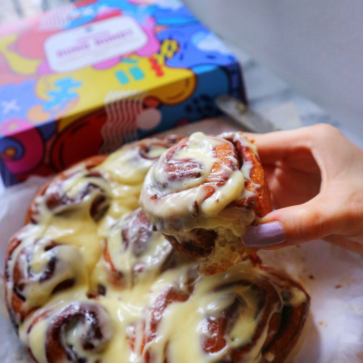 Cinnamon Bun Bunt Cake Steamer Basket