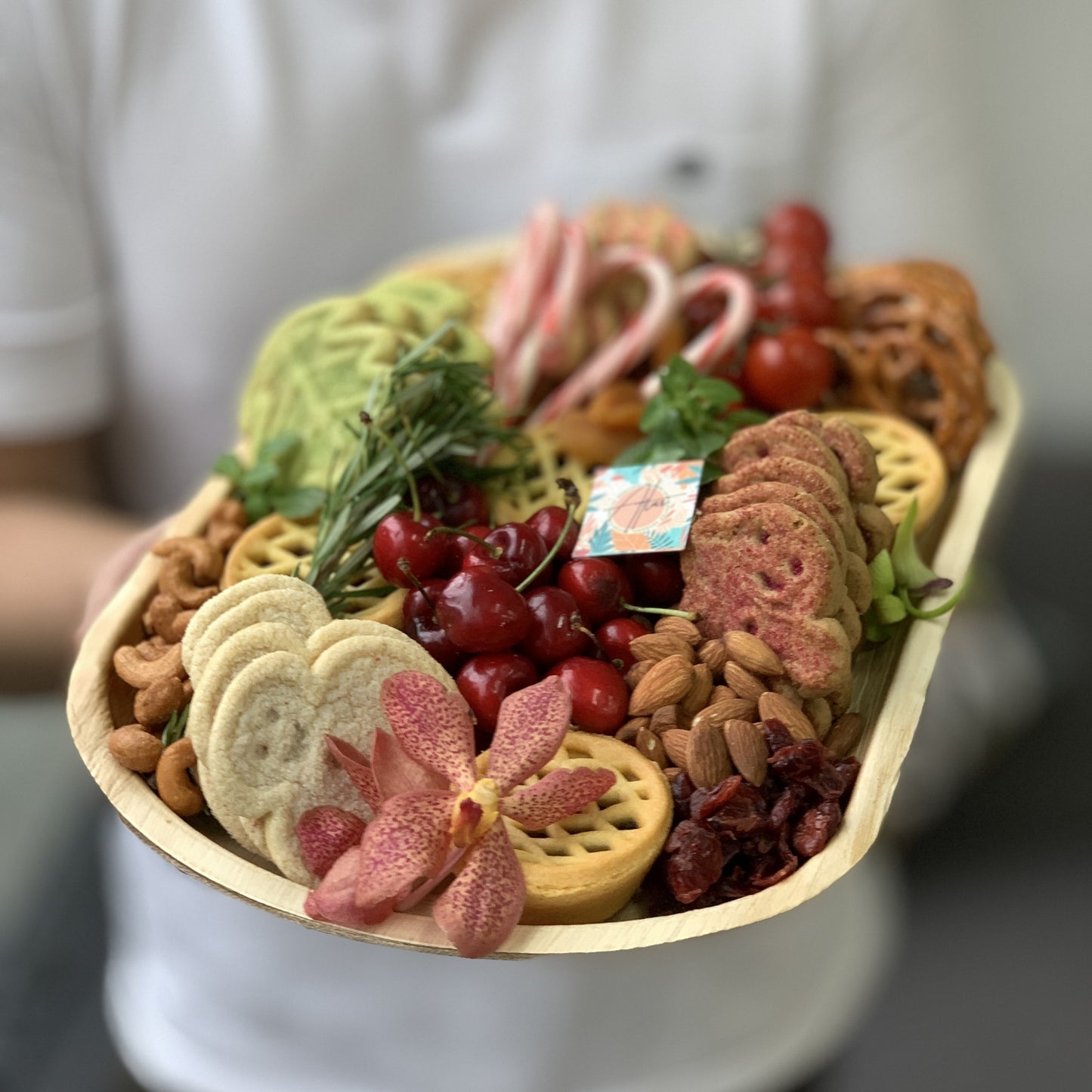 "Feliz Navidad" Cookies & Pies Platter