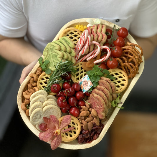 "Feliz Navidad" Cookies & Pies Platter