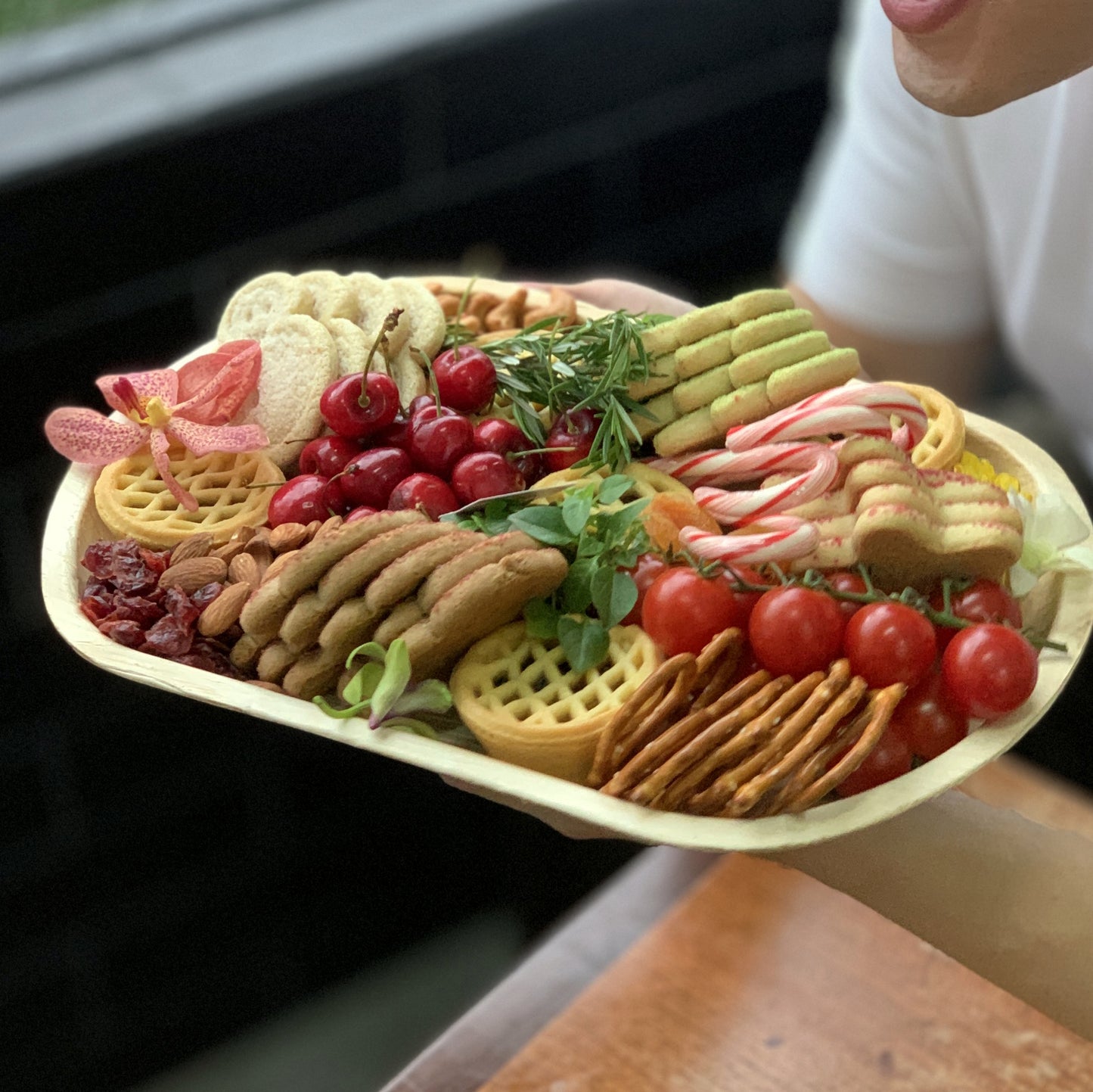 "Feliz Navidad" Cookies & Pies Platter