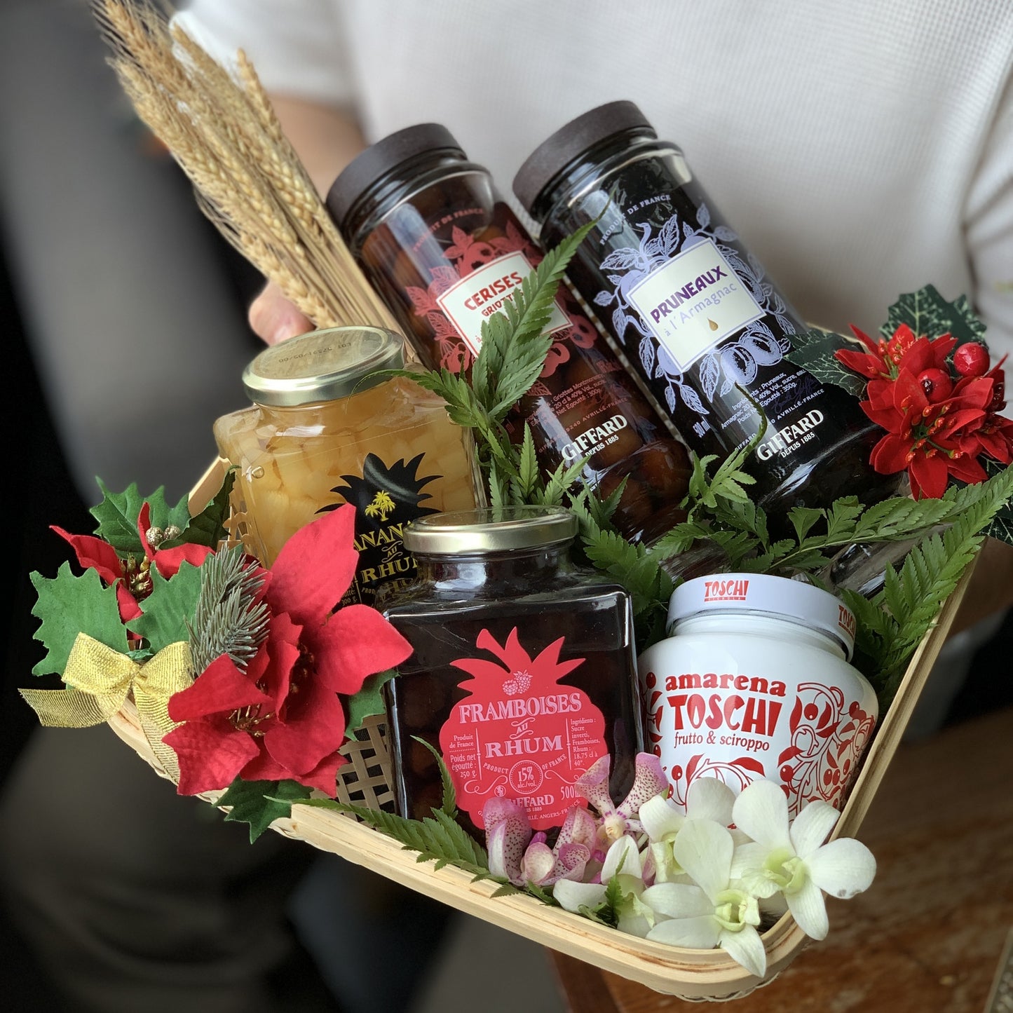 Boozy Infused Fruits & Berries Hamper