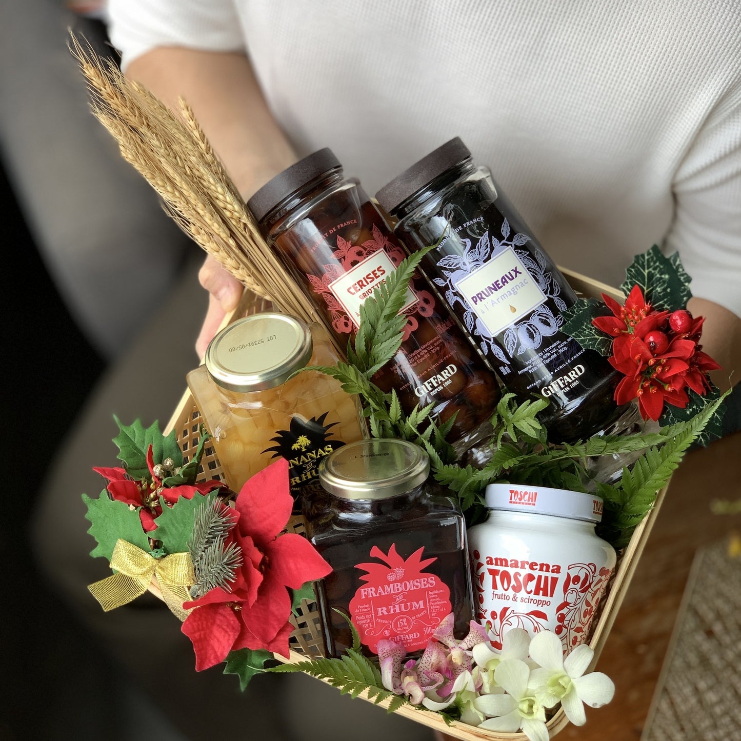 Boozy Infused Fruits & Berries Hamper