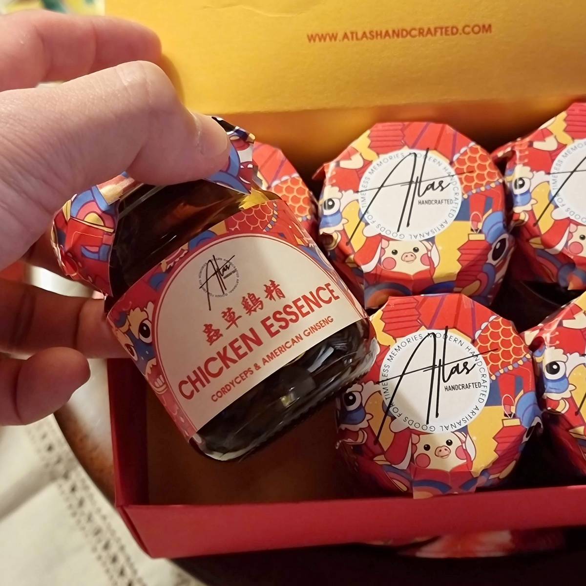 Gift Box of Chicken Essence with Cordyceps and Ginseng (6 Jars)