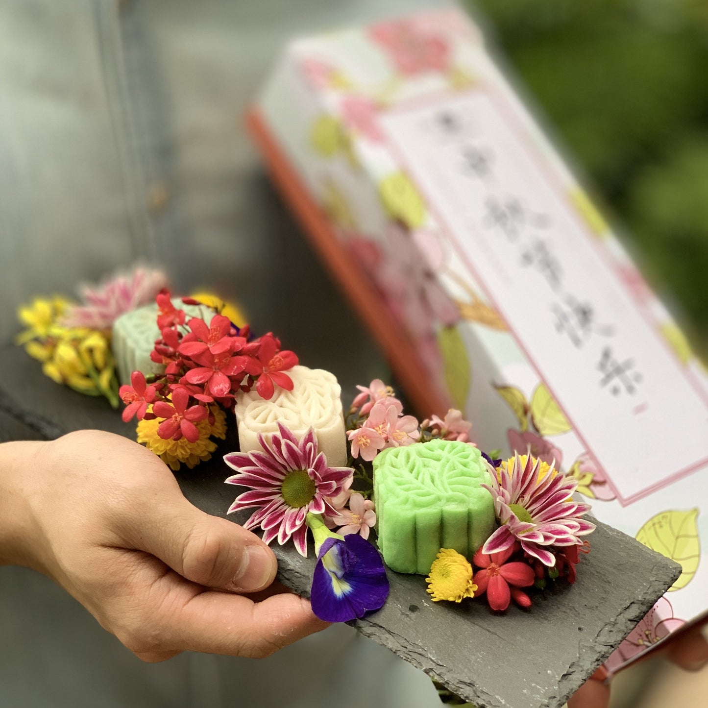 Snowskin Mooncakes Salted Egg Yolk Single Slate Box