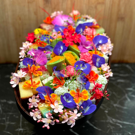 Oval Japanese XL Finewood Nyonya Kueh Platter (8pax)