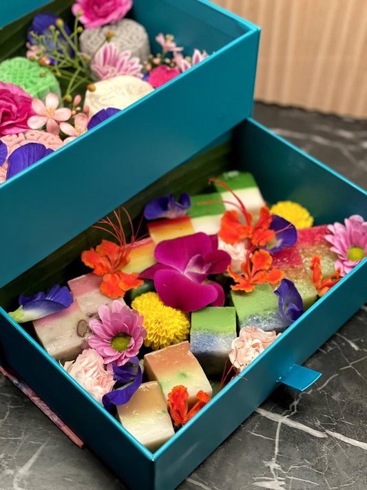Nyonya Kueh and Pandan Swiss Rolls Double Tiers Box