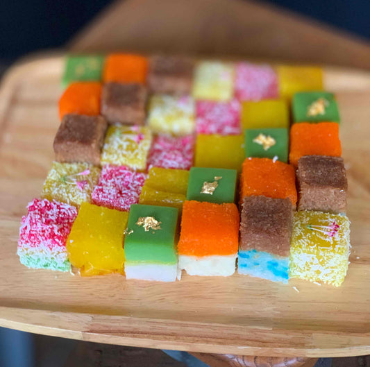 Nyonya Jewels Checkered Delights (5pax)