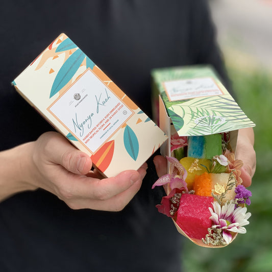 Nyonya Kueh Sampan Gift Box