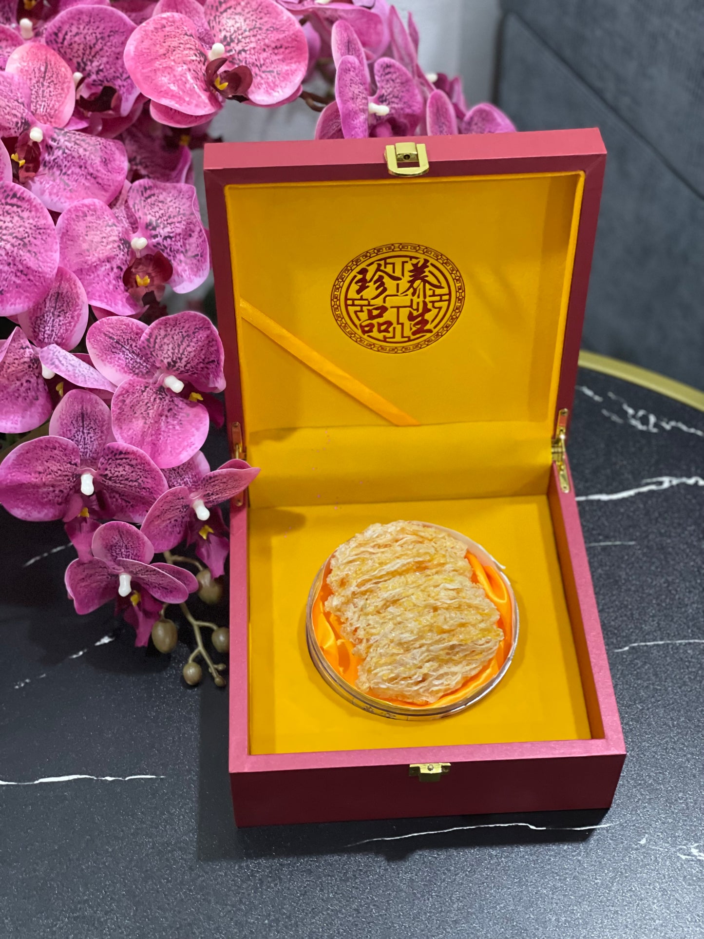 Royal Golden Bird's Strand Nest