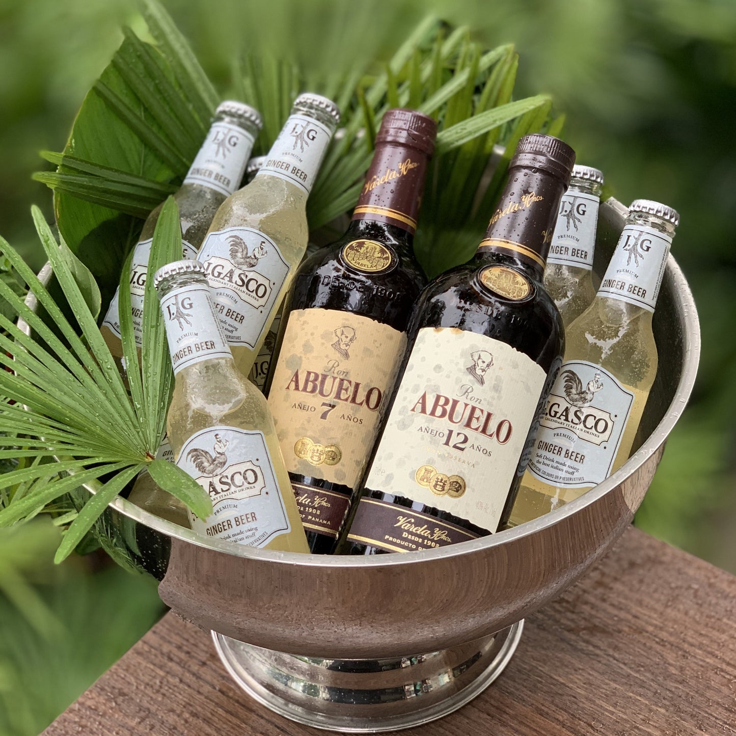 Abuelo Rum 12 Years and Abuelo Rum 7 Years Platter