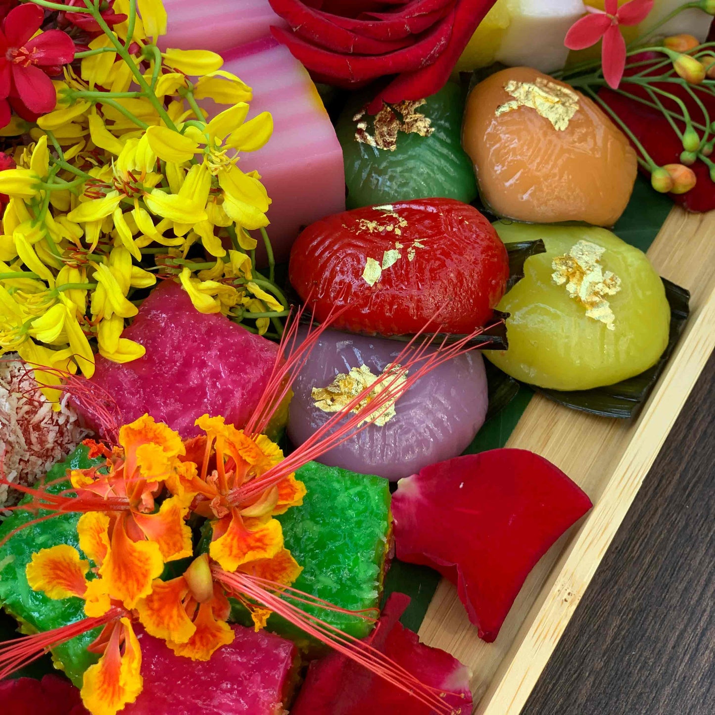 Nyonya Kueh Bamboo Platter (8pax)