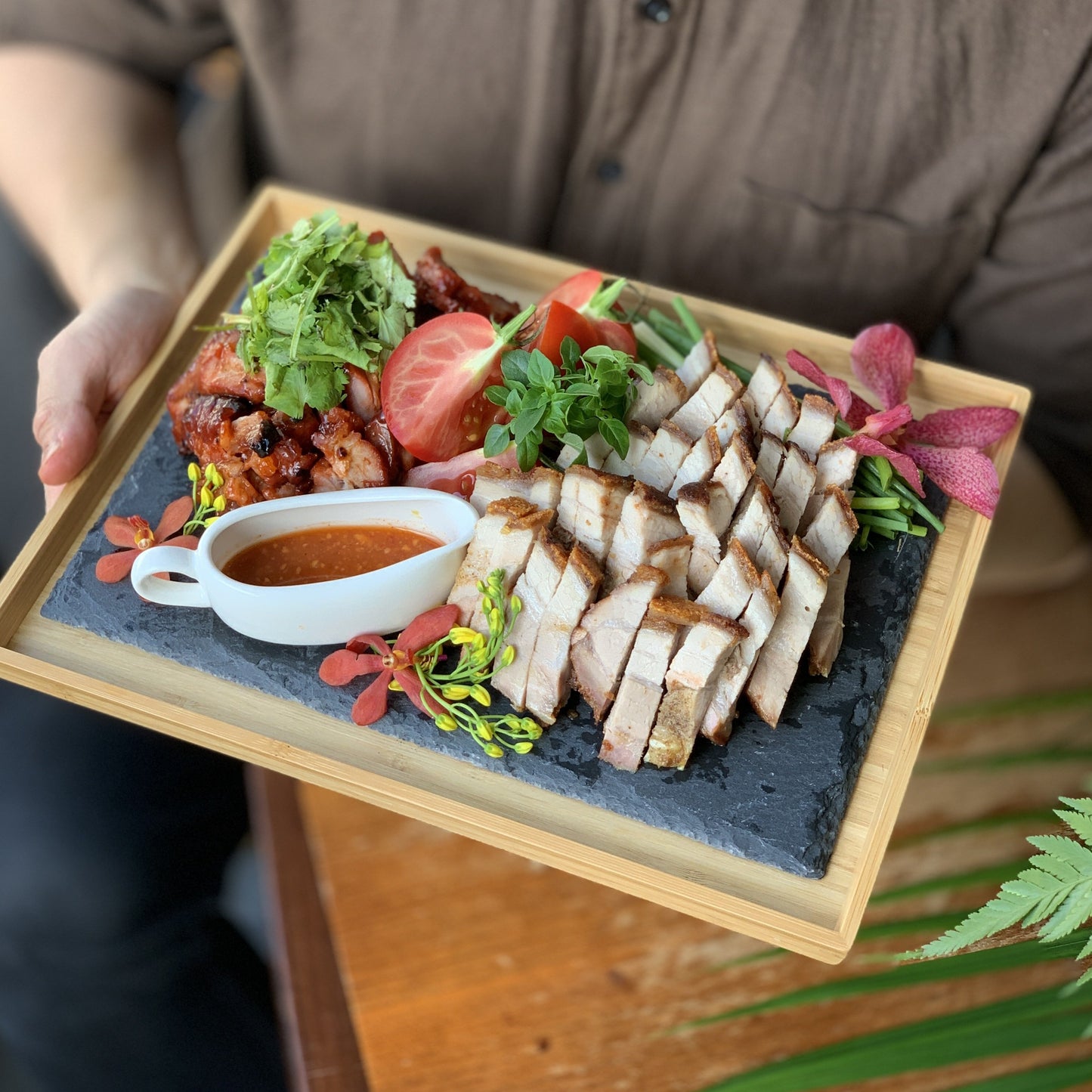 Roast Pork and Char Siew Platter (4-6 pax)