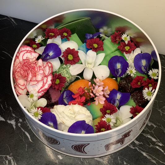 Nyonya Kueh Tin (4 Pax)