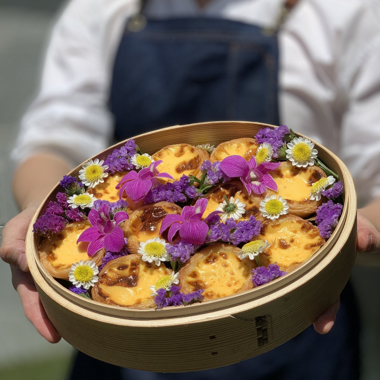 Portuguese Egg Tarts 'Pastéis de Nata' Royale Oval Basket