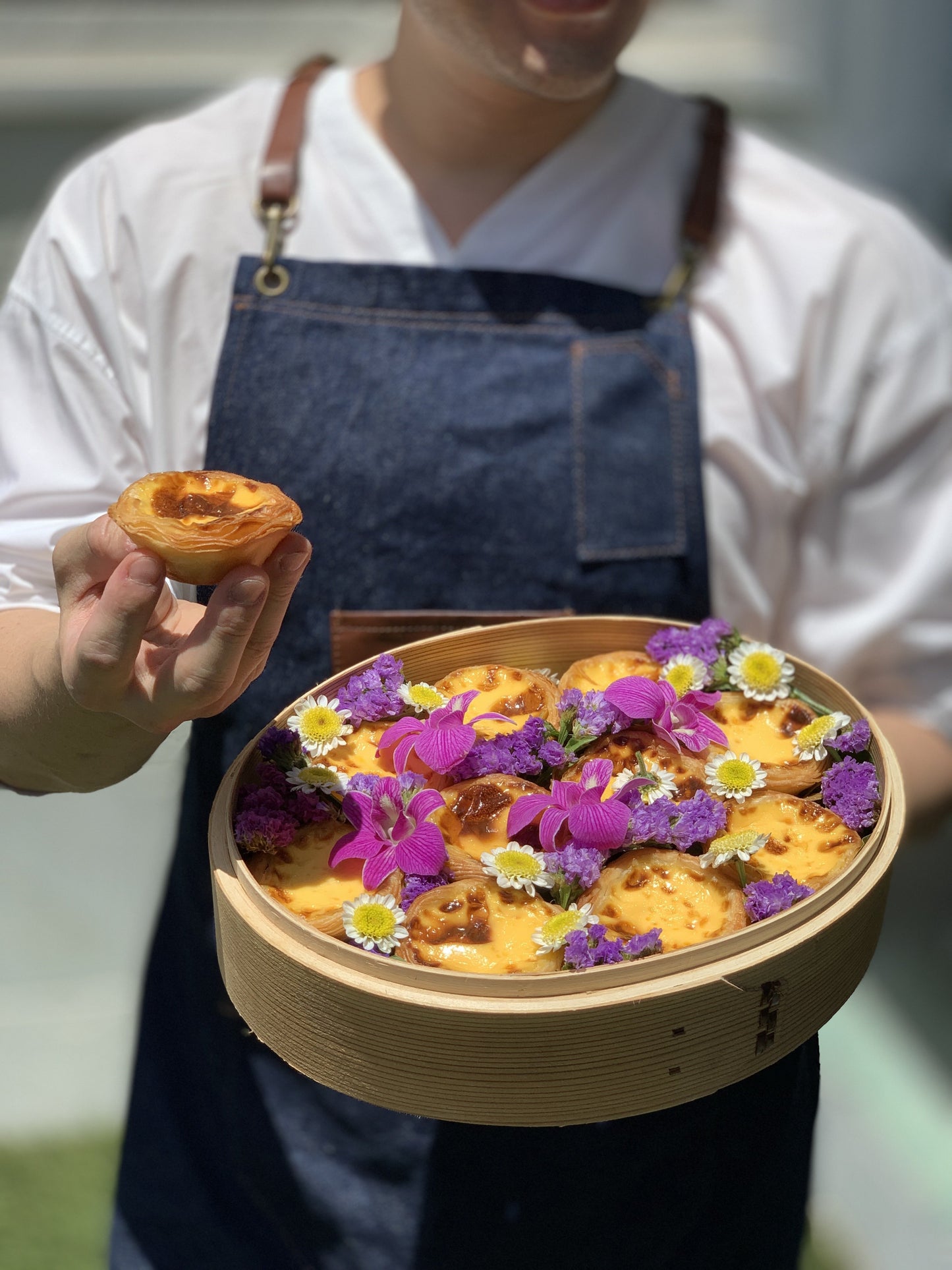 Portuguese Egg Tarts 'Pastéis de Nata' Royale Oval Basket