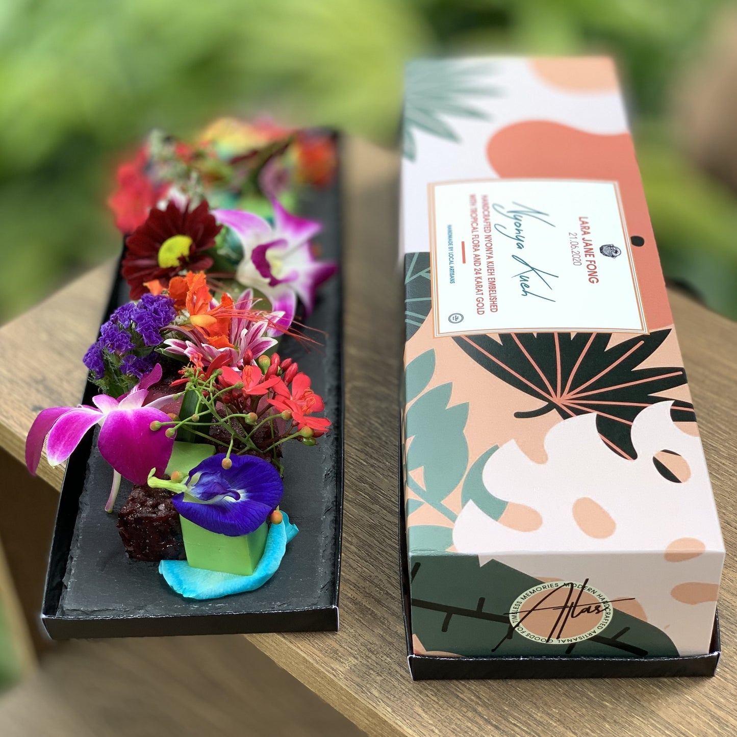 Nyonya Kueh Single Slate Gift Box (2pax)