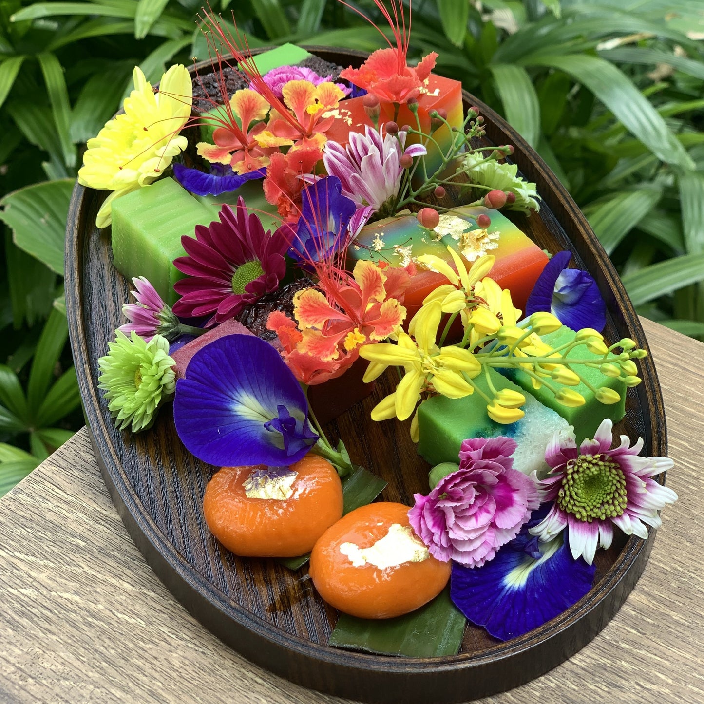 Oval Japanese Finewood Nyonya Kueh Platter (4pax)