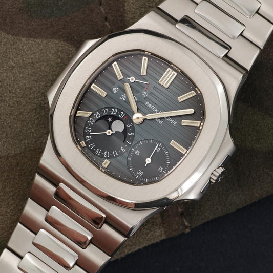 Patek Philippe - Nautilus 3712/1A