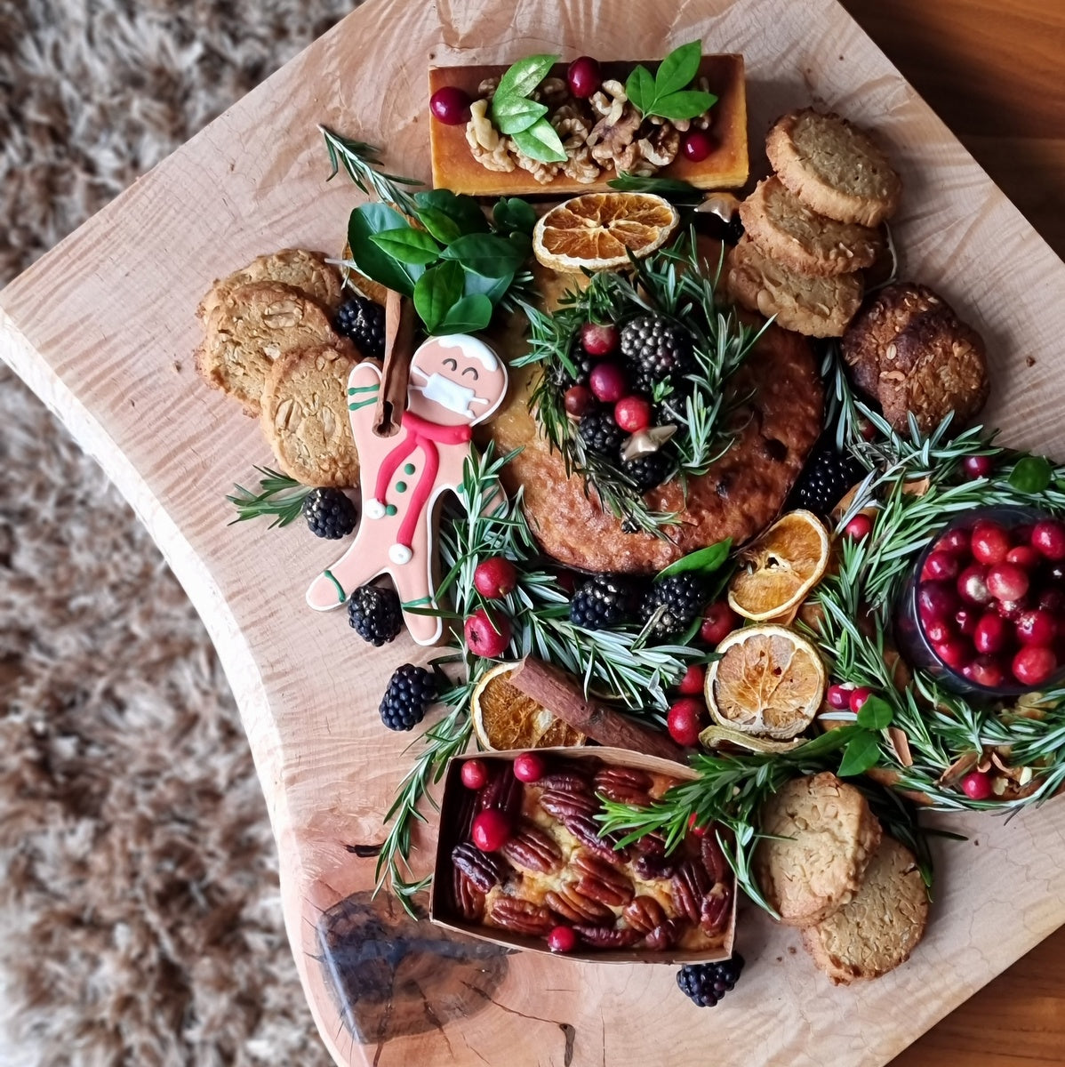 Torrontes Festive Cake Grazing platter