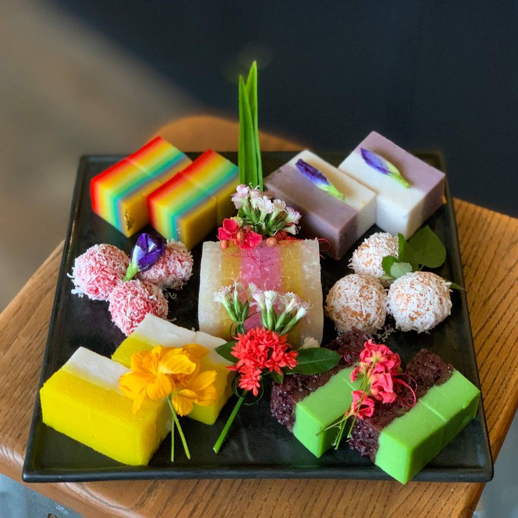 Nyonya Kueh Ceramic Platter (5pax)