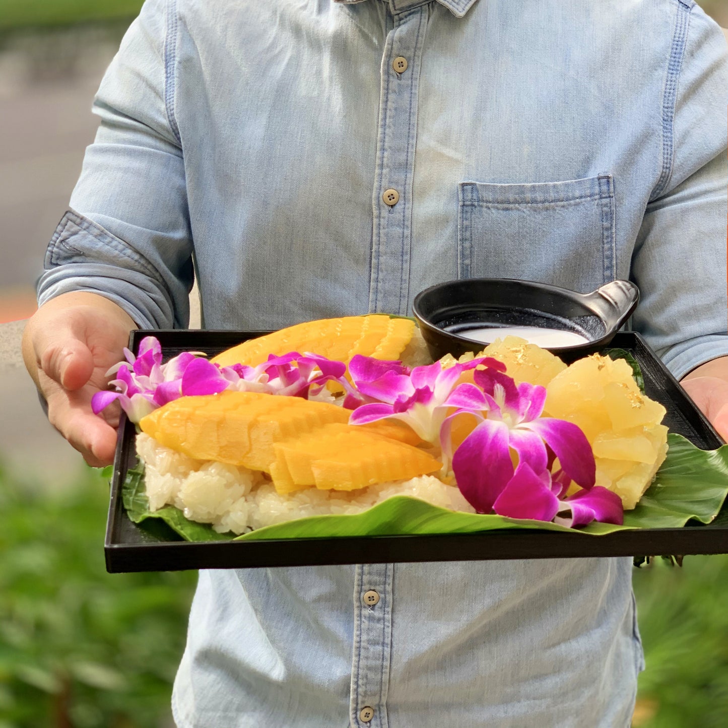 Mango Sticky Rice & Tapioca Lacquered Platter (3-5pax)