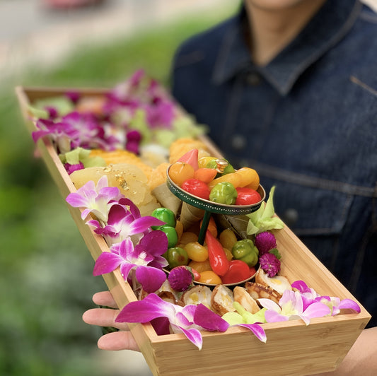 Ultimate Thai Delights XL floating tray (5-8pax)