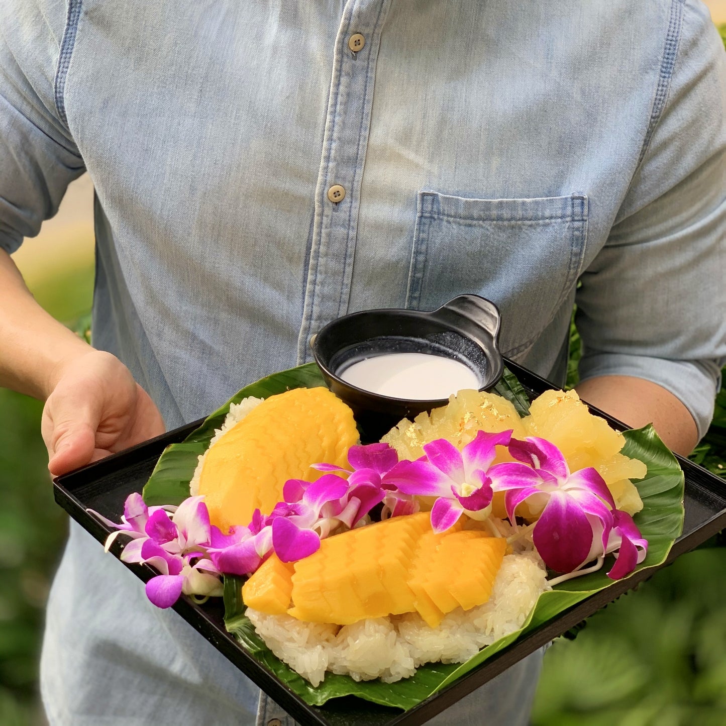 Mango Sticky Rice & Tapioca Lacquered Platter (3-5pax)