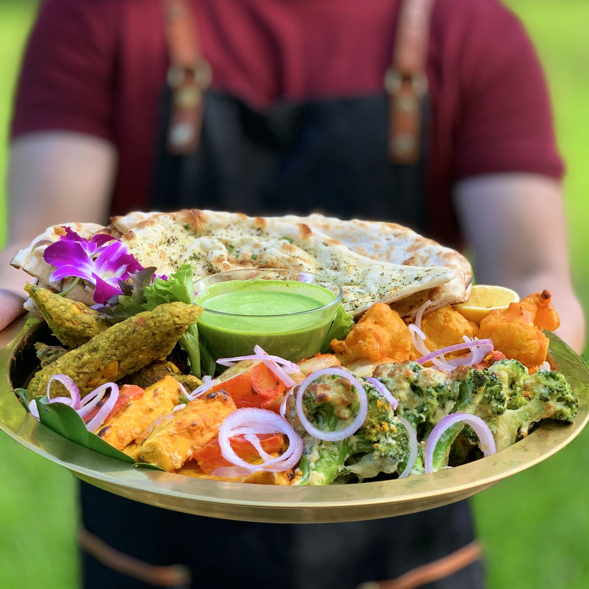 The 'Khazaana' Vegetarian Tandoor Golden Platter