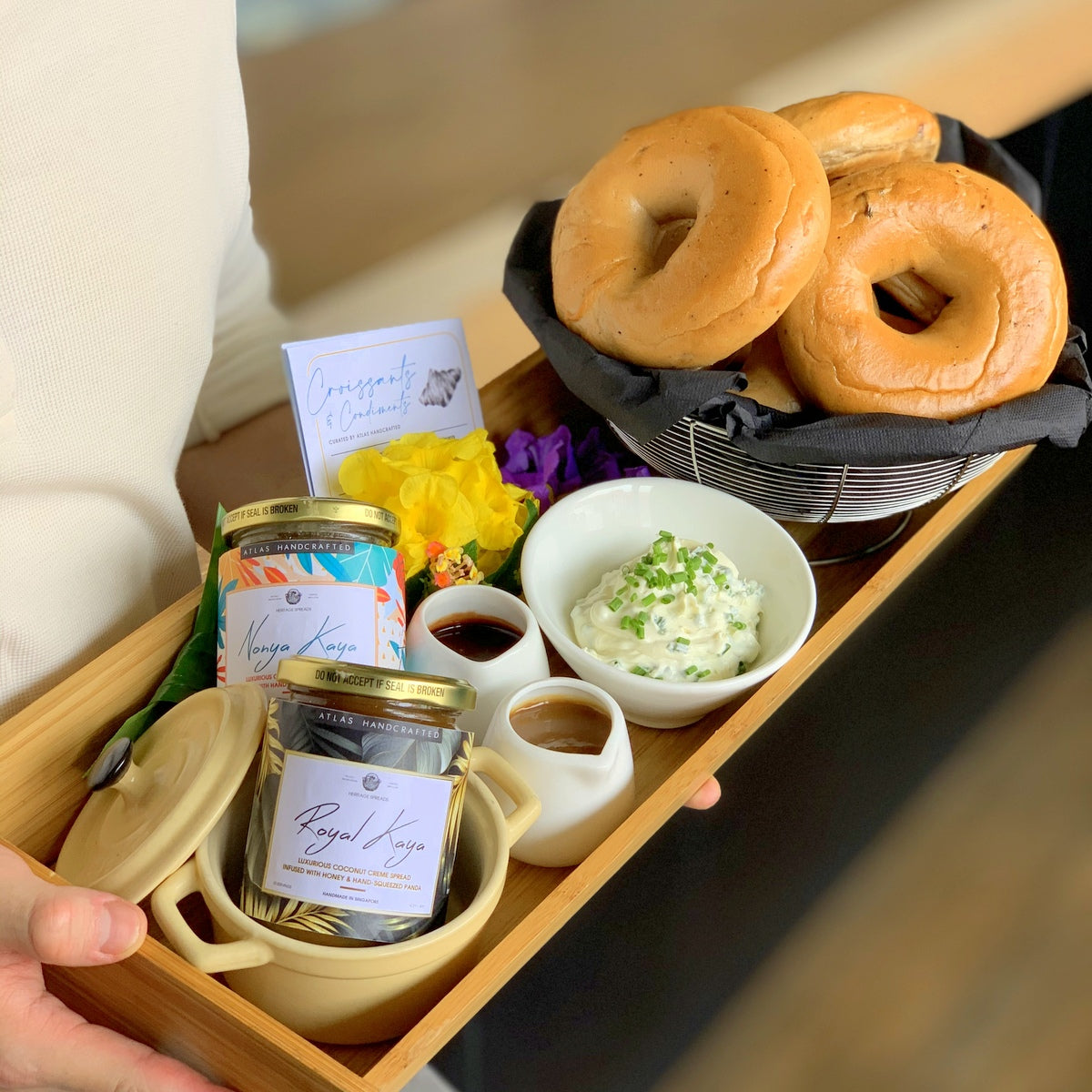 Bagels Floating Tray