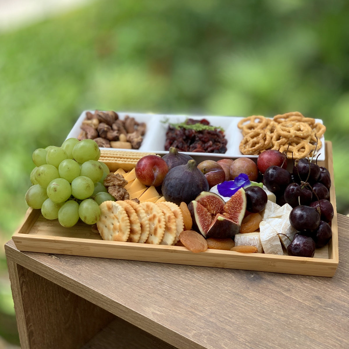 Chamonix Fruit, Cheese and Nuts Board (2-4 Pax)