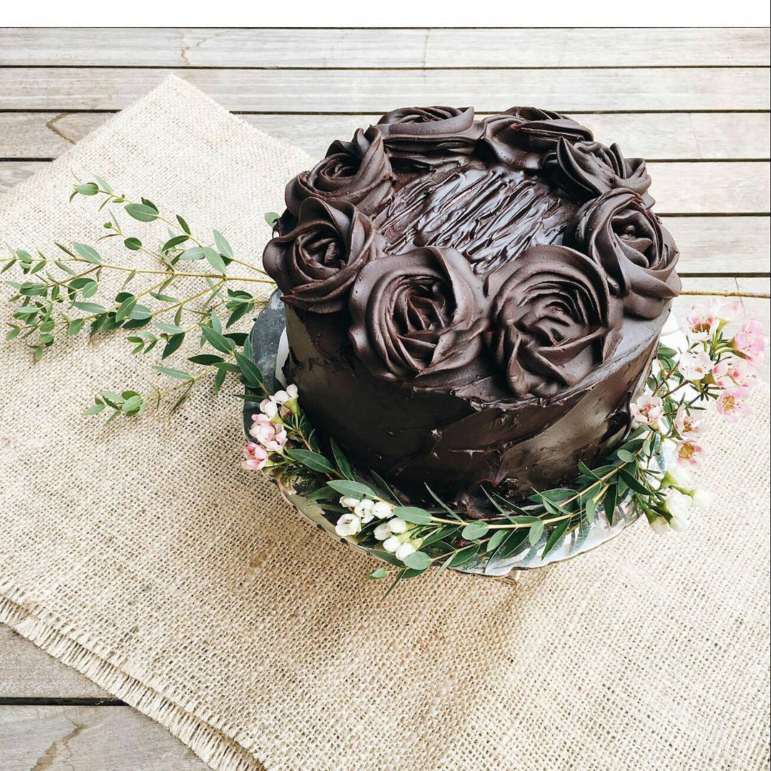 Dark Chocolate Roses Cake