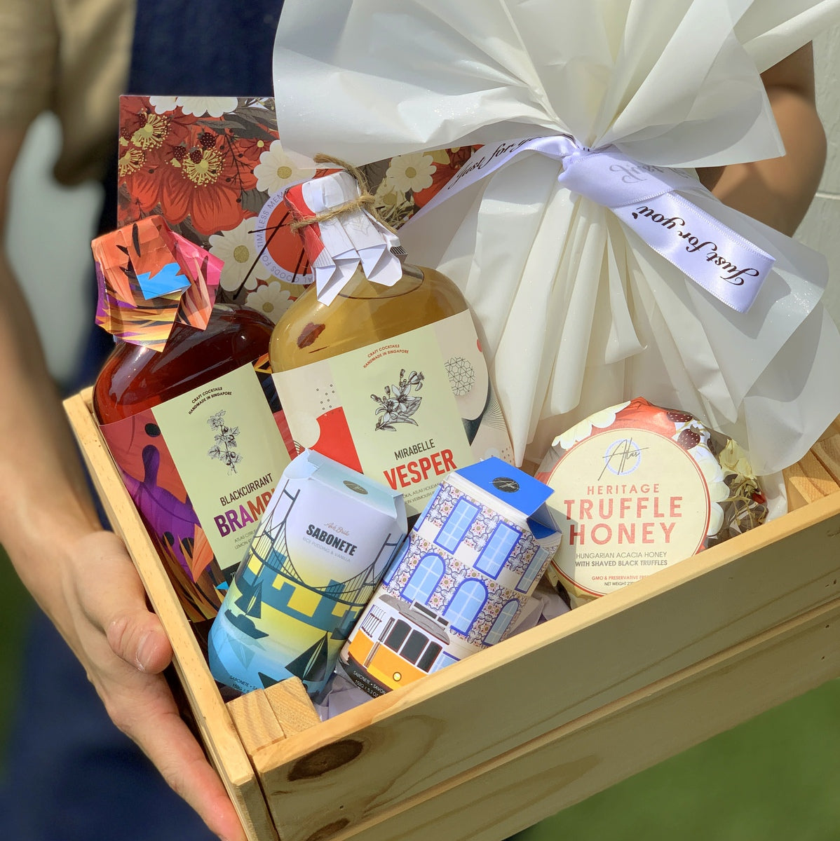 Aperitivo Time Gourmet Crate & Flowers