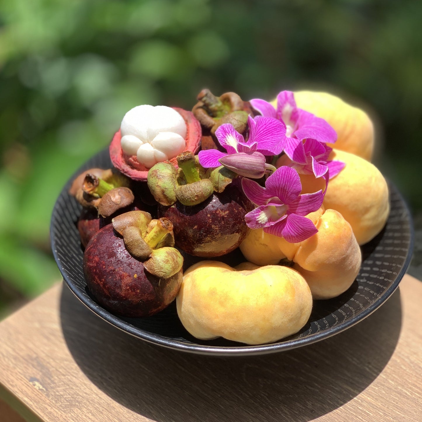 Mangosteens & Peaches Bowl (1-4 pax)