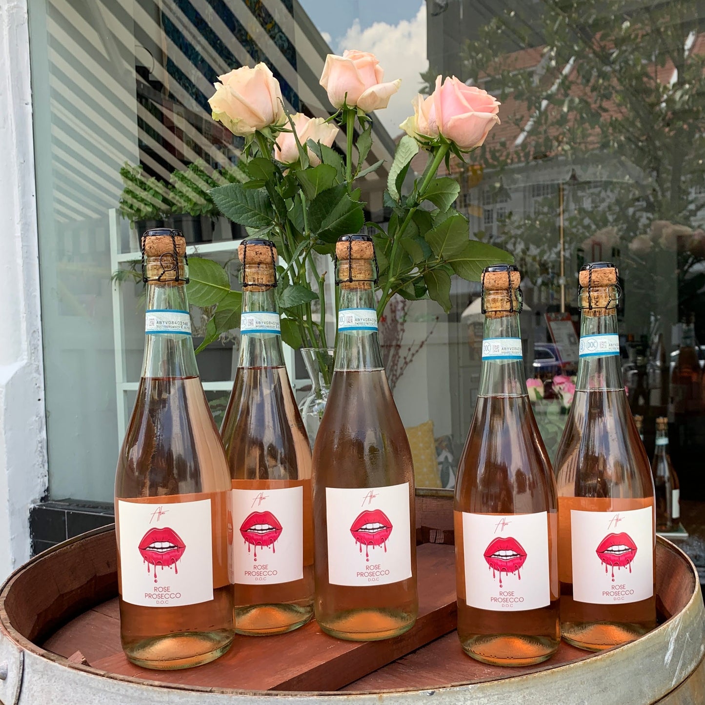 5 Bottles Atlas Estate Rosé Prosecco and Roses