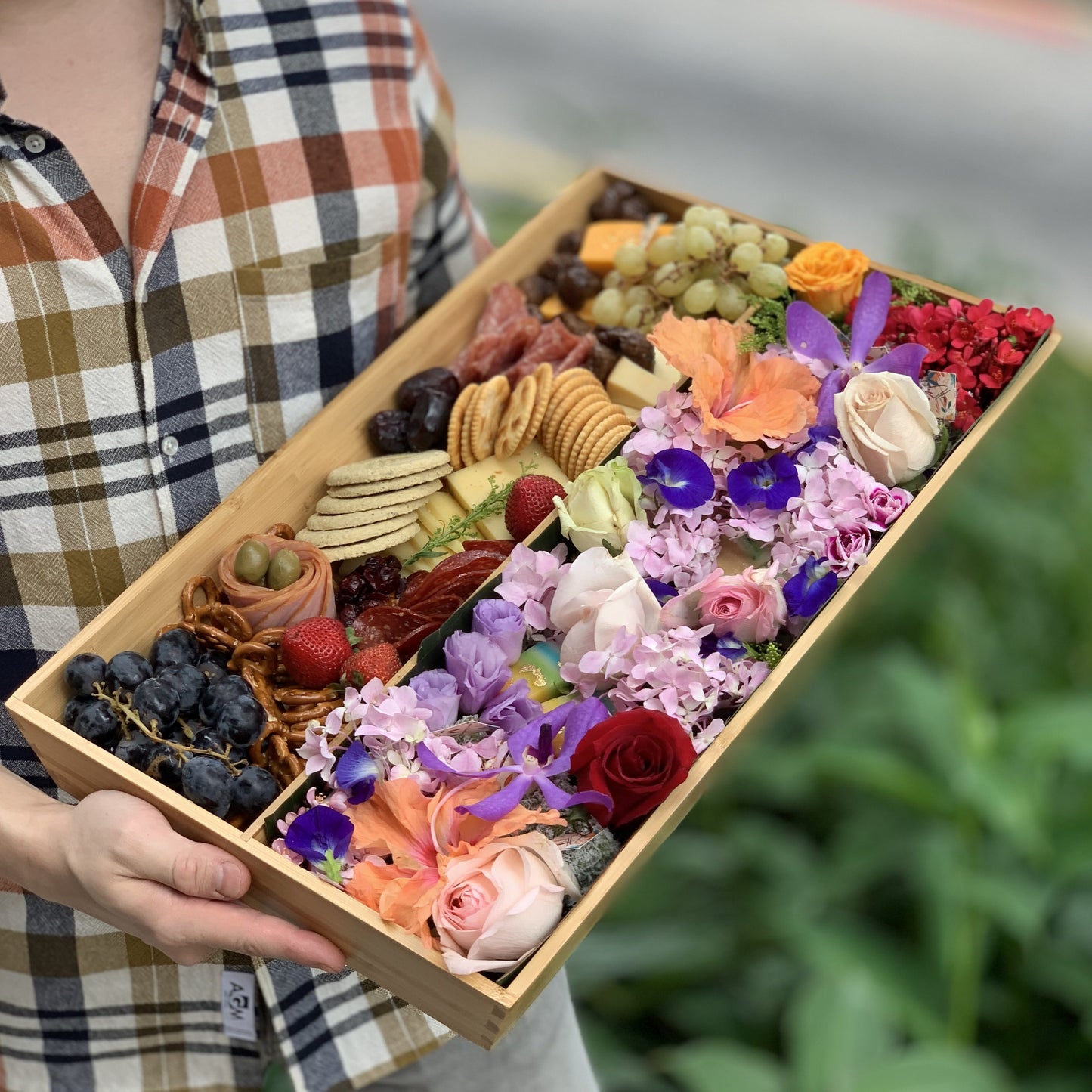 Nyonya Kueh x Charcuterie XXL Floating Tray (10-15pax)