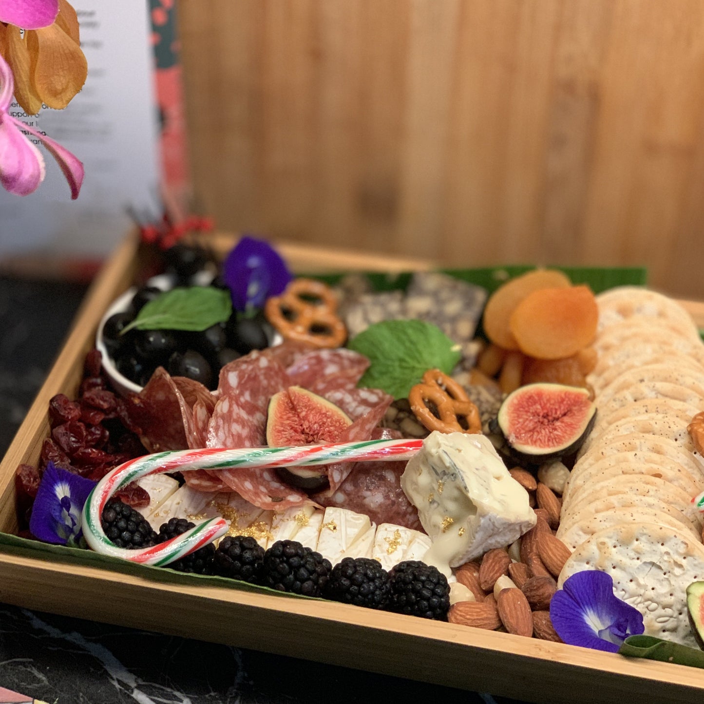 Charcuterie Floating Tray (10pax)