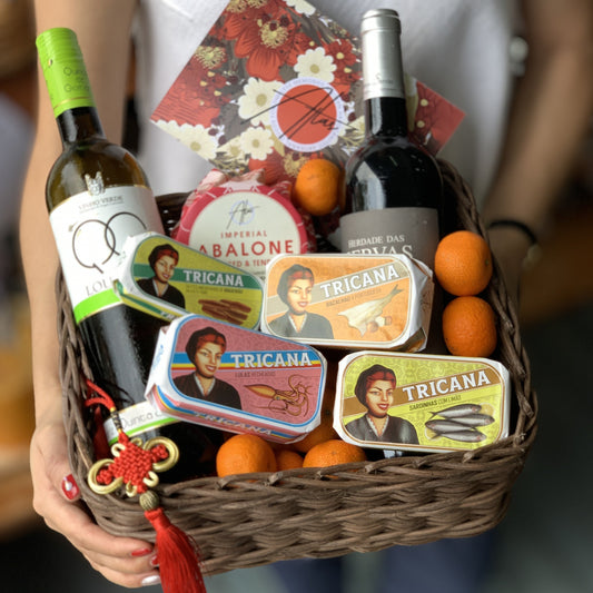 Wine and Seafood Conserva Hamper